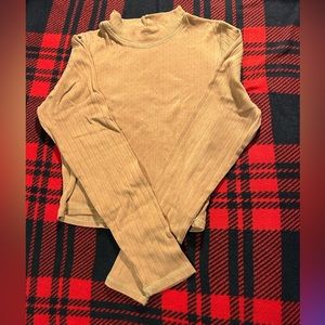 American eagle crop top